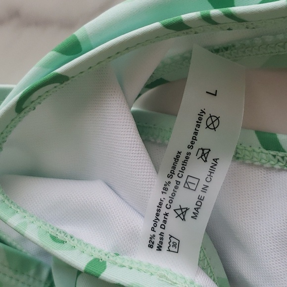 Milumia O'Ring  Tie Back Halter Bikini Set Allover Print in Green Size L - Picture 9 of 9